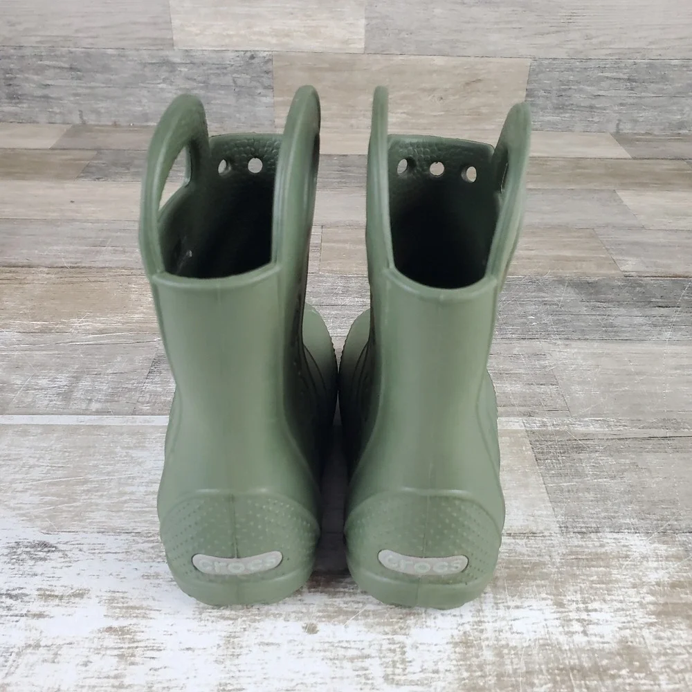 Crocs Handle It Kids Rain Boots Sz 9 C9 Green Rubber Handles Slip On Mid Top